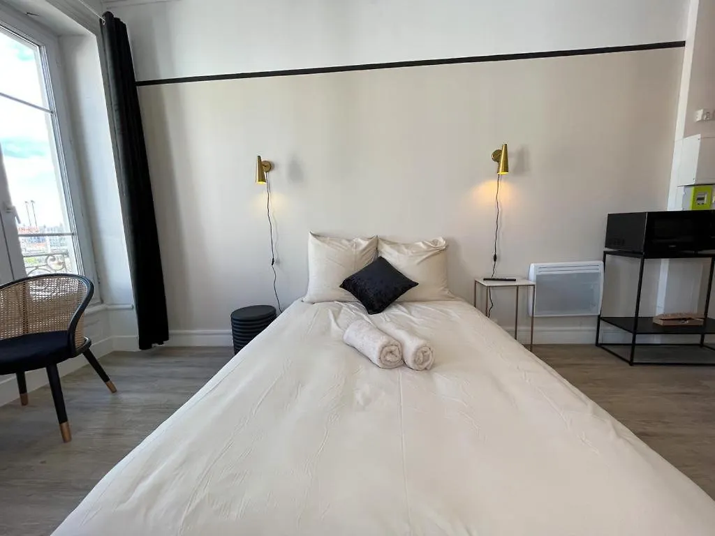 Apartment Suite Atthos Lyon